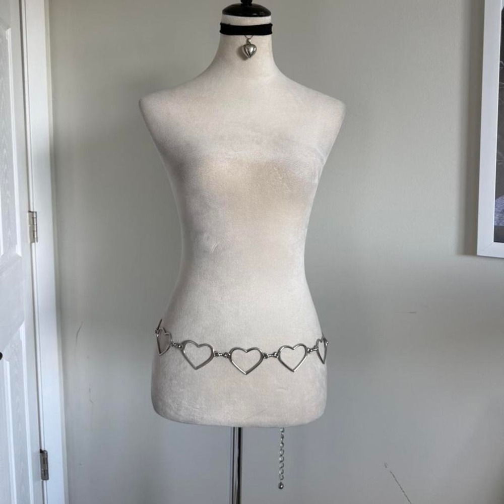 Vintage 90's metal Silver heart chain belt with bell - Picture 3 of 3
